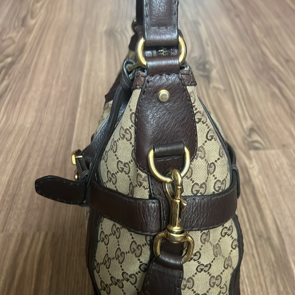 A295 - ๐ฏ% authentic Gucci shoulder bag - Picture 15 of 16